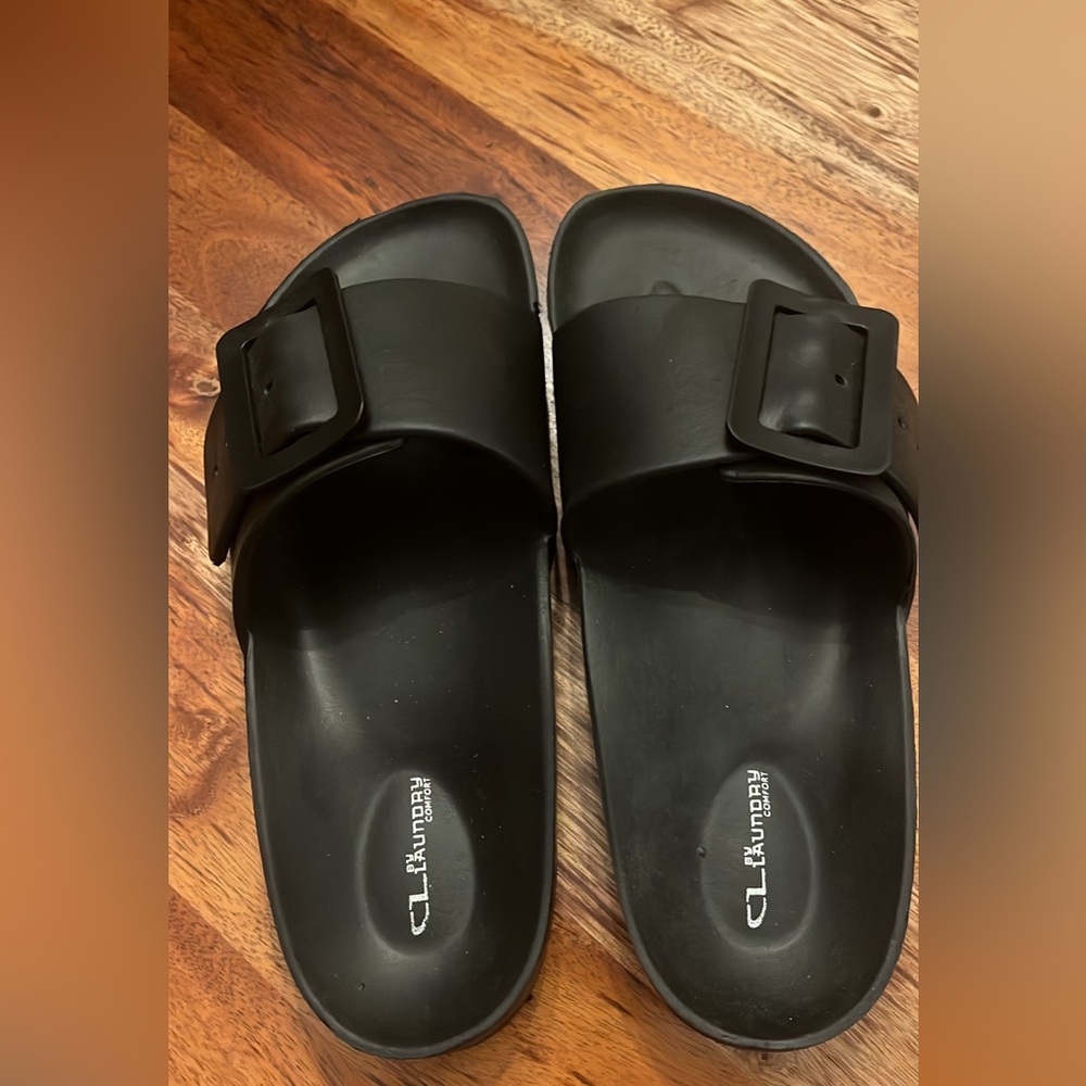 Chinese Laundry slides